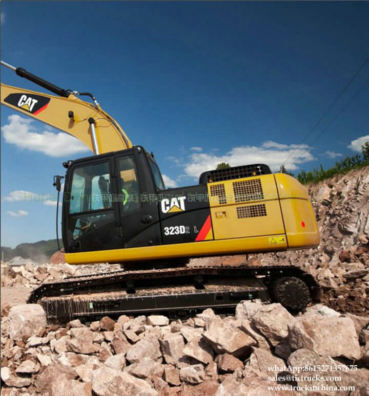 CATERPILLAR 323D2L Excavator_1 CATERPILLAR 323D2L Excavator_1