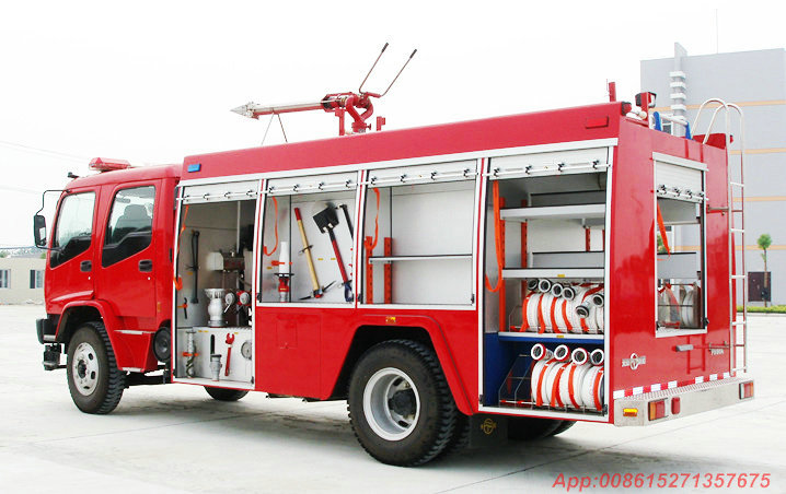 ISUZU FTR/ FVR water tanker/foam /Dry Powder fire truck