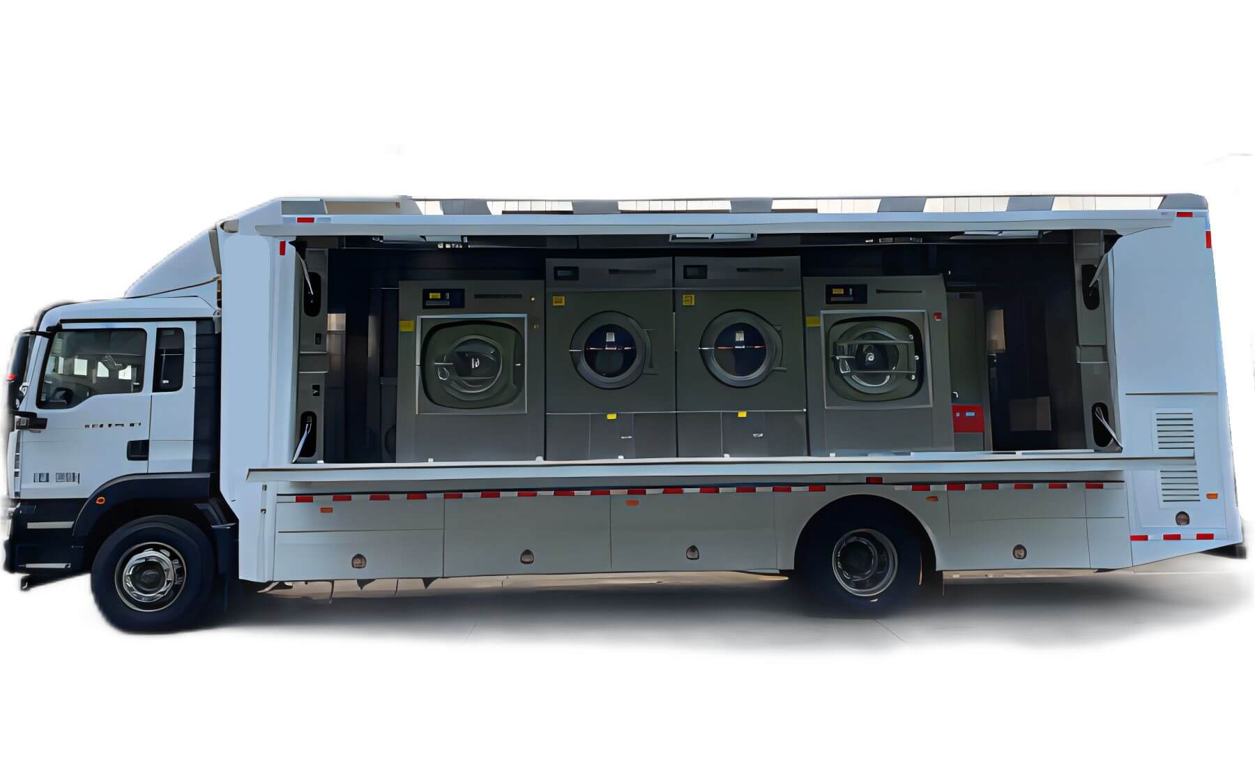 Customizing Sinotruck Mobile Laundry Vehicles 