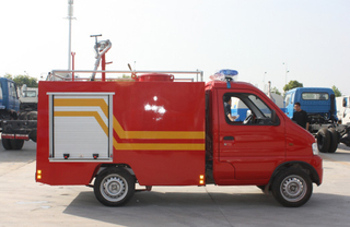 Dongfeng gasoline portable pump fire truck