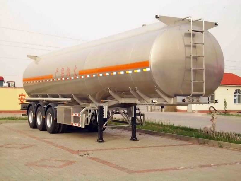 Fuel Tanker Semitrailer Exporter