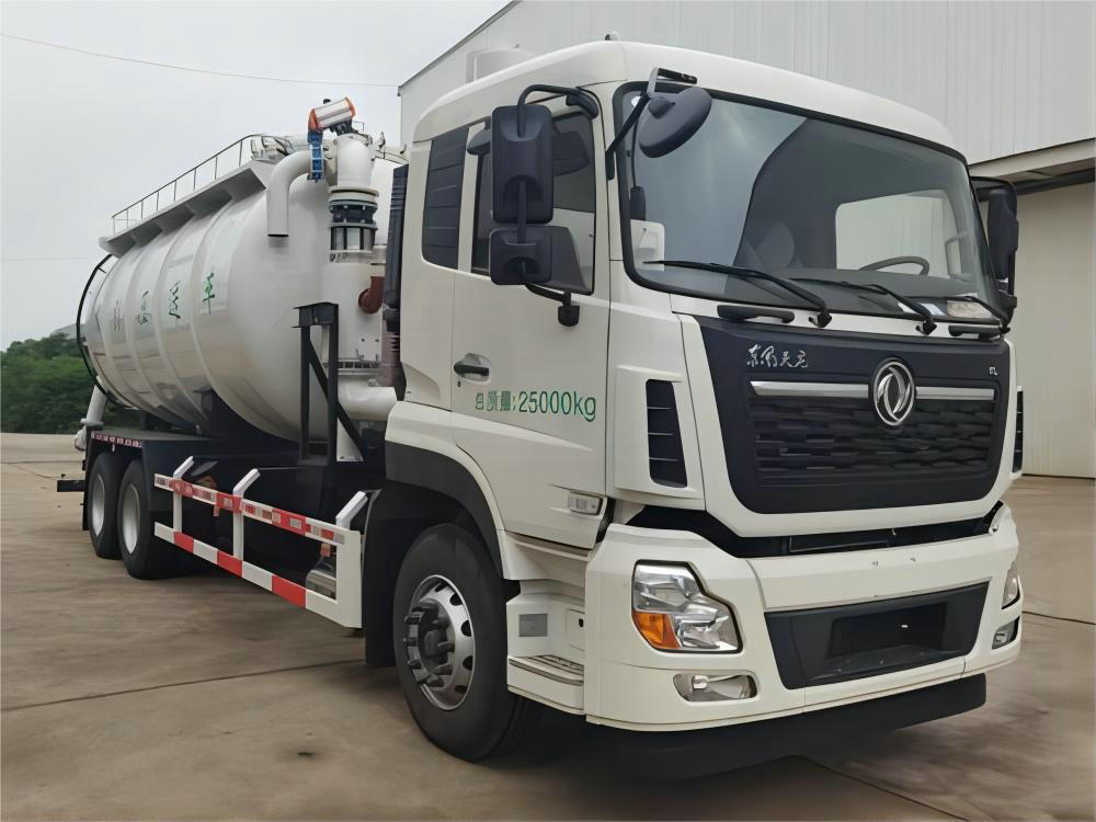 Supersucker Vacuum Tanker Trucks (11) Supersucker Vacuum Tanker Trucks (11)