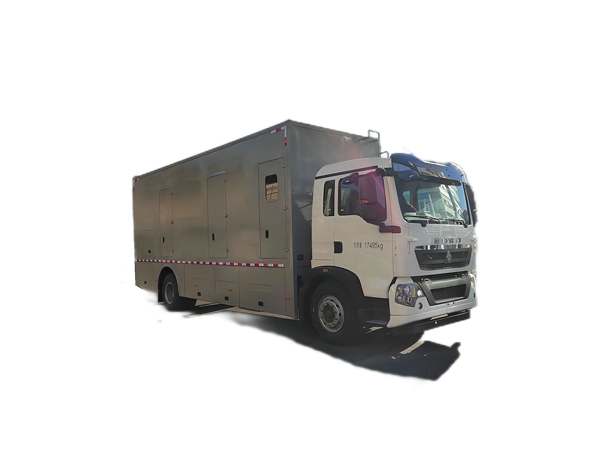 Customizing Sinotruck Mobile Purifying Water Truck