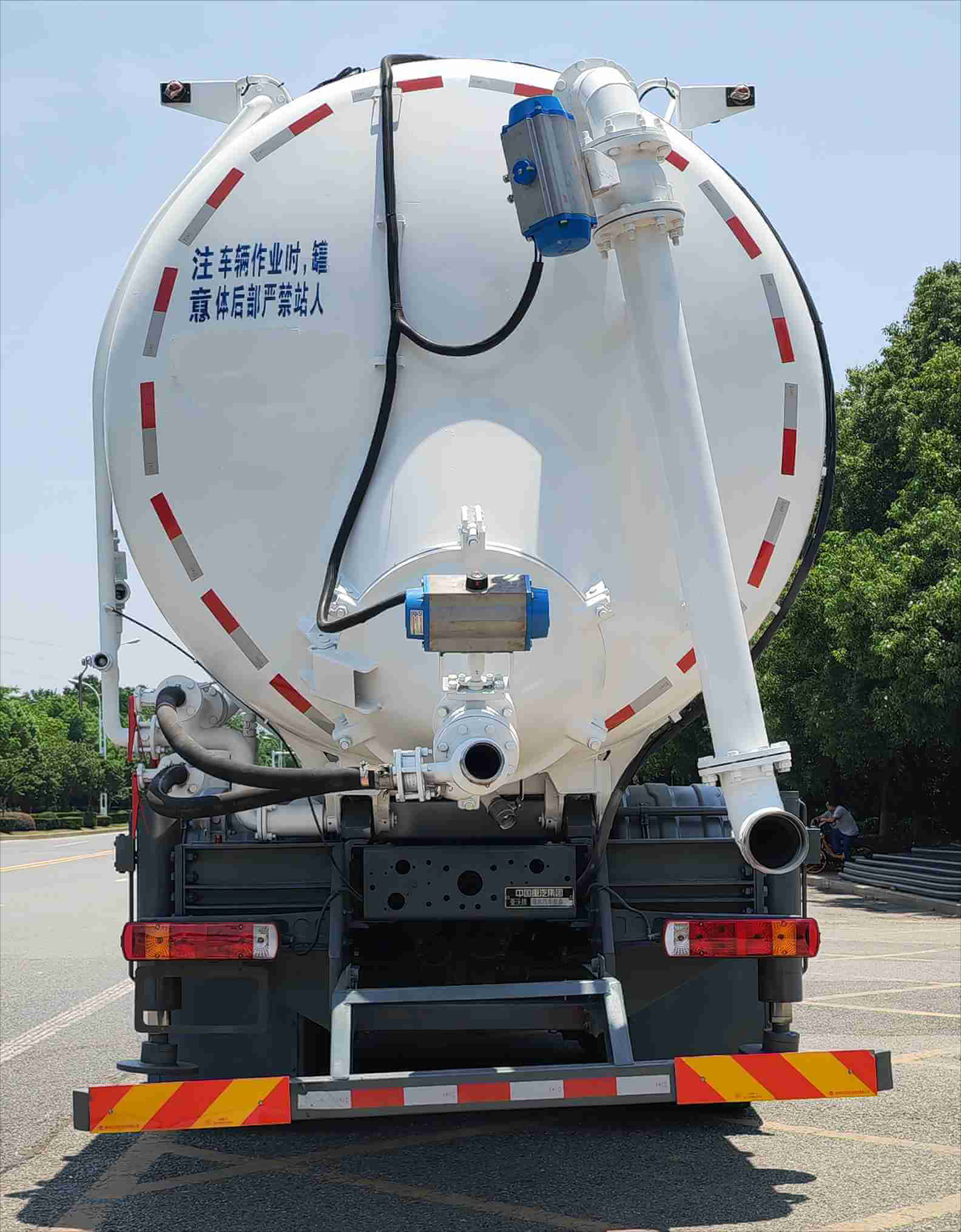 Guzzler Industrial Vacuum Truck Vacuum Loaders (10) Guzzler Industrial Vacuum Truck Vacuum Loaders (10)