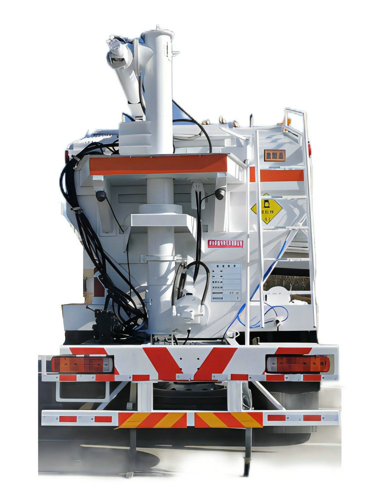 Sinotruck HOWO ANFO Mixing And Charging Explosive Truck 17 Ton