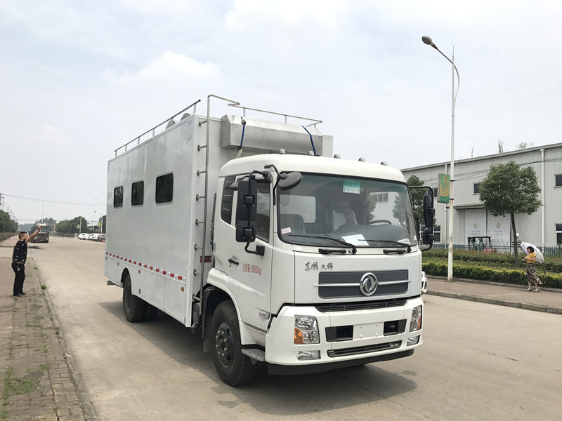 King Run Mobile Fast Food Truck for Military Troops Field Cooking 4X2 Optional Offroad 4X4