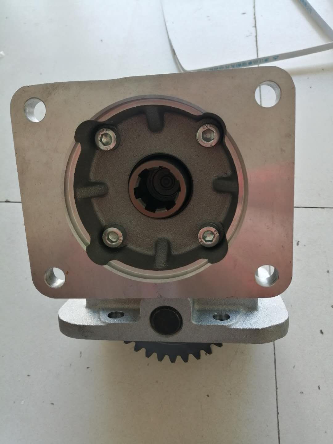 Power-take-offs (PTOs) ZF5S400V SDQ51-44 PTO (2) Power-take-offs (PTOs) ZF5S400V SDQ51-44 PTO (2)