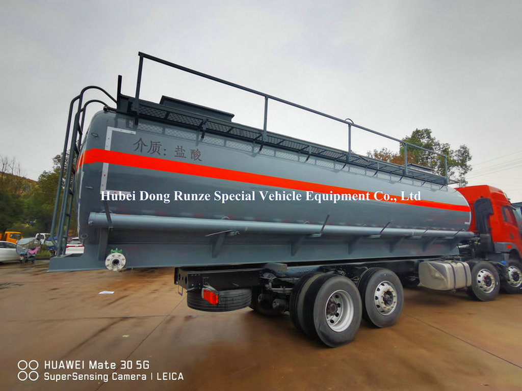 Lined LDPE Tank body for HCL acid (15) Lined LDPE Tank body for HCL acid (15)