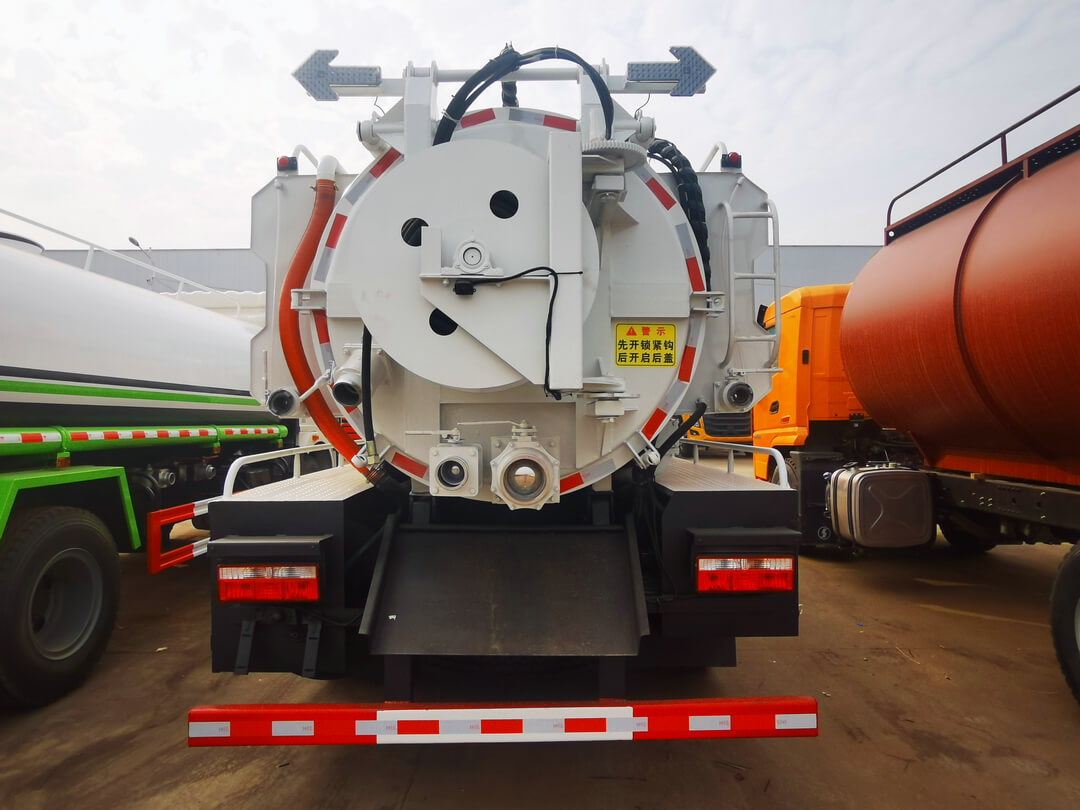 DFAC Septic Tank Trucks Combined Sewer Jetter unit (8) DFAC Septic Tank Trucks Combined Sewer Jetter unit (8)
