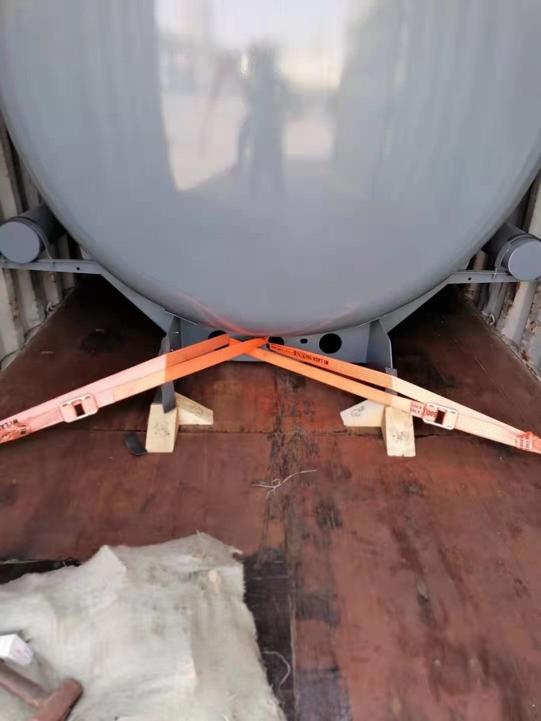 25m3 PE lined Tank For HYDROCHLORIC ACID (29) 25m3 PE lined Tank For HYDROCHLORIC ACID (29)