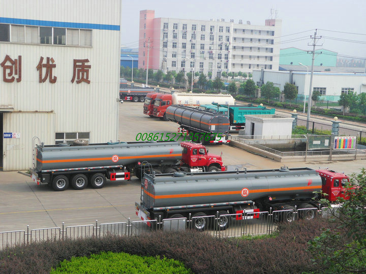 Dilute Sulfuric Acid Tank Trailer (3 axles Semi Trailer 19900Liters, 22400liters, 32000L Steel Lined LLDPE Acid Tank)