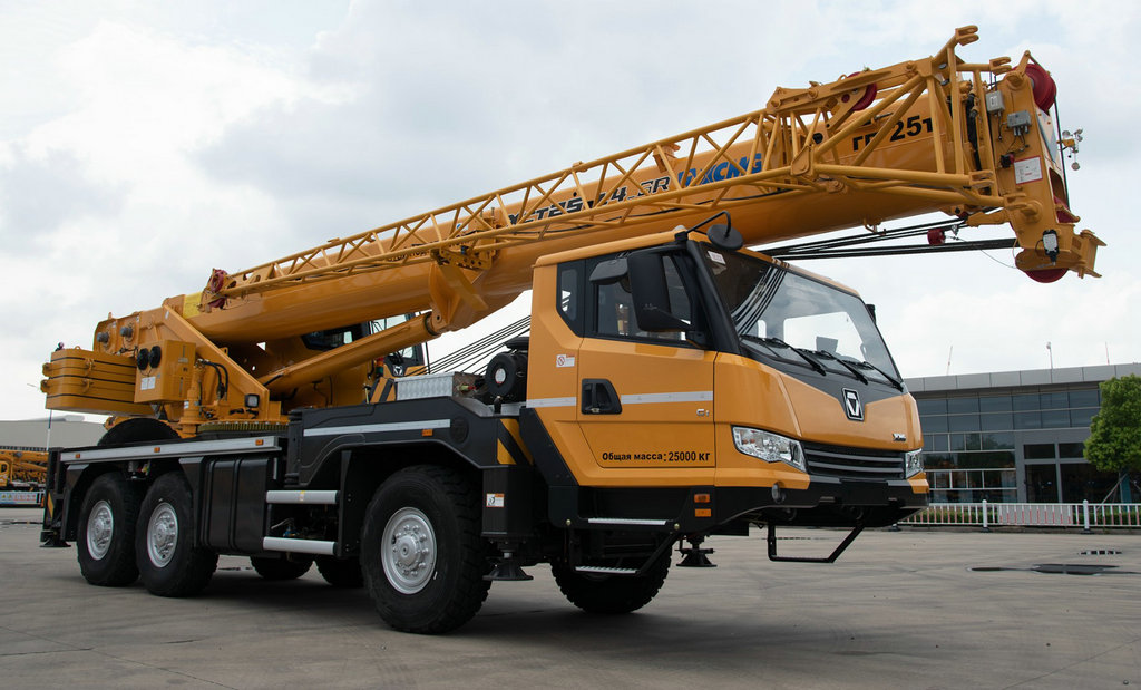 XCT25L4_SR Truck Crane,High quality Truck Crane price (9)_1 XCT25L4_SR Truck Crane,High quality Truck Crane price (9)_1