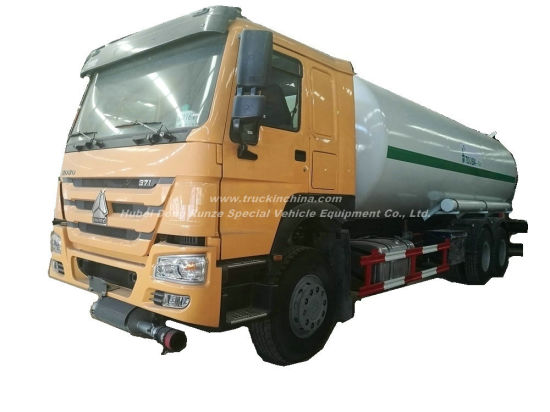 Sino HOWO LPG Bobtail Truck 24, 000liters with LPG Pump Pto
