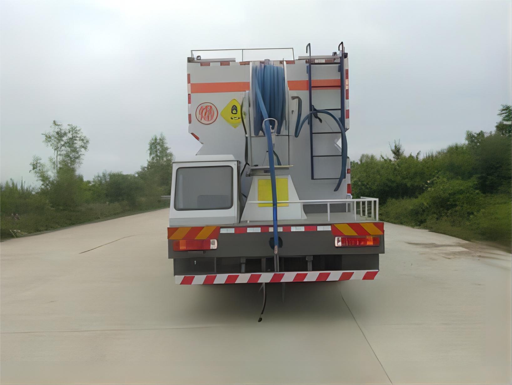 Mixing emulsion explosive matrix trucks (33) Mixing emulsion explosive matrix trucks (33)