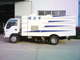 Isuzu Road Vacuum Dust Sweeping Truck