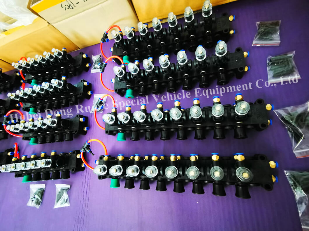 Plastic Pneumatic Control Block Valves for Fuel Tanker (25) Plastic Pneumatic Control Block Valves for Fuel Tanker (25)