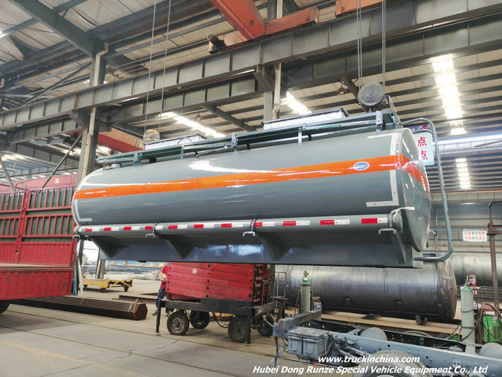 Hydrochloric Acid Tank Lined PE Tank body 11cbm (93)_1 Hydrochloric Acid Tank Lined PE Tank body 11cbm (93)_1