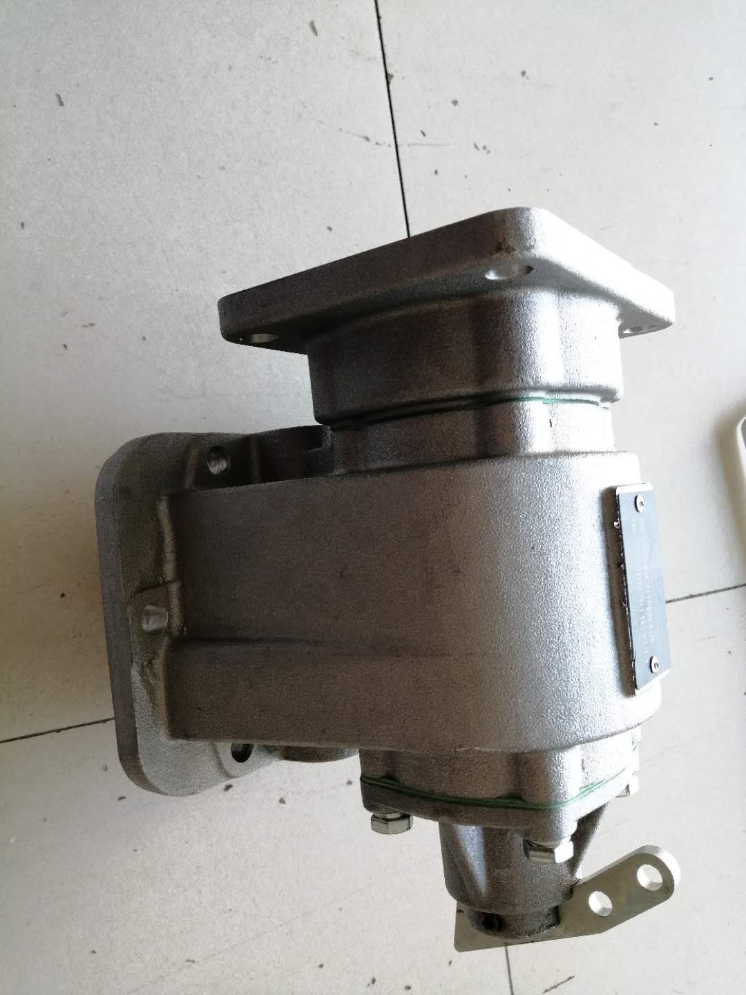 Power-take-offs (PTOs) ZF5S400V SDQ51-44 PTO (3) Power-take-offs (PTOs) ZF5S400V SDQ51-44 PTO (3)