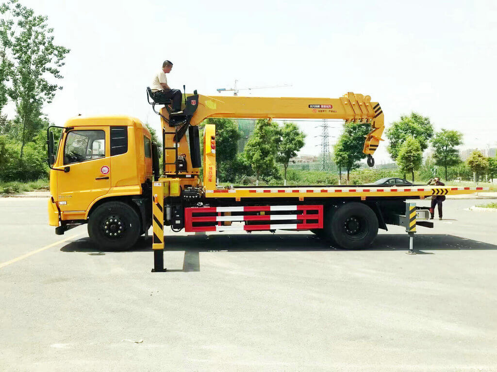 King Run Flatbed Tow Wrecker Truck With 8ton Recovery Winch 8ton Rescue