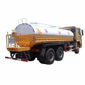 Sinotruck HOWO 6X4 Water Tank Bowser Truck Capacity 15 Tons 18 Tons 20 Tons Water Sprinkler Truck (336HP 371HP 15000L 18000L 20000L)