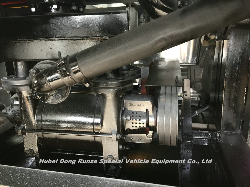 Vacuum Sewage Suction Tanker Waste Collection Suction Sewage Tanker 6000 Gallon