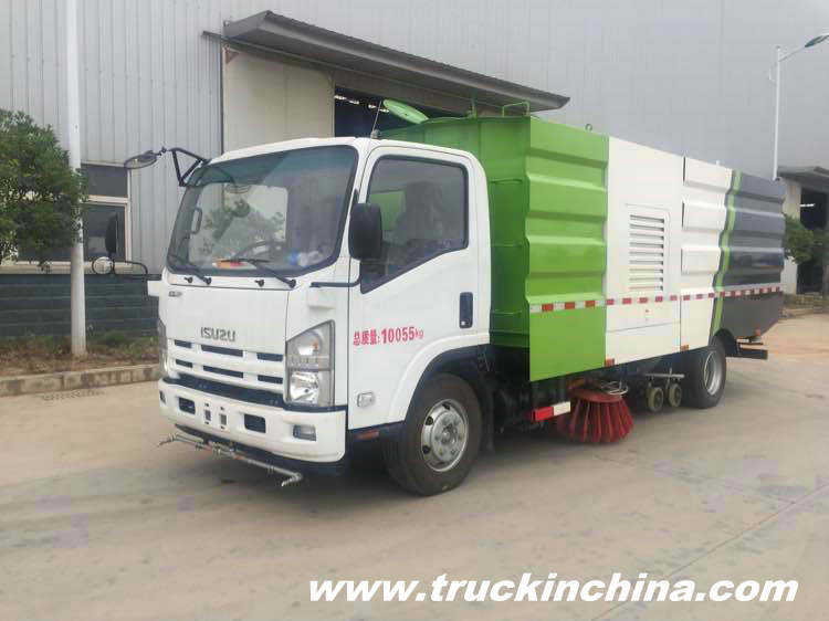 Japan Brand Truck I. S. U. Z. U Road Sweeper 5cbm Tank for Street Sweeping Urban Street Cleaning Mounted Sweep Cleaner Machines Auxiliary Engine