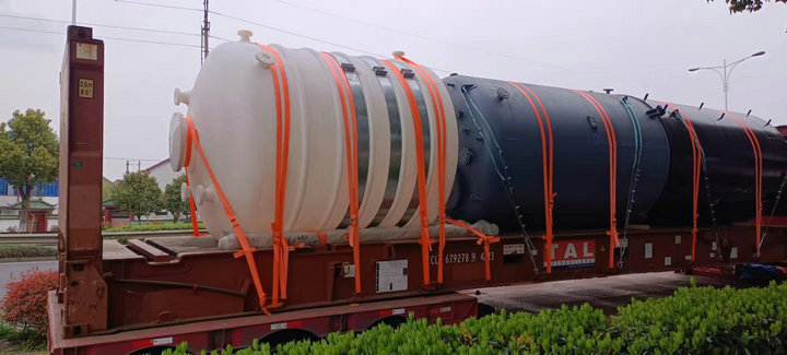 40FR tank transport (8) 40FR tank transport (8)