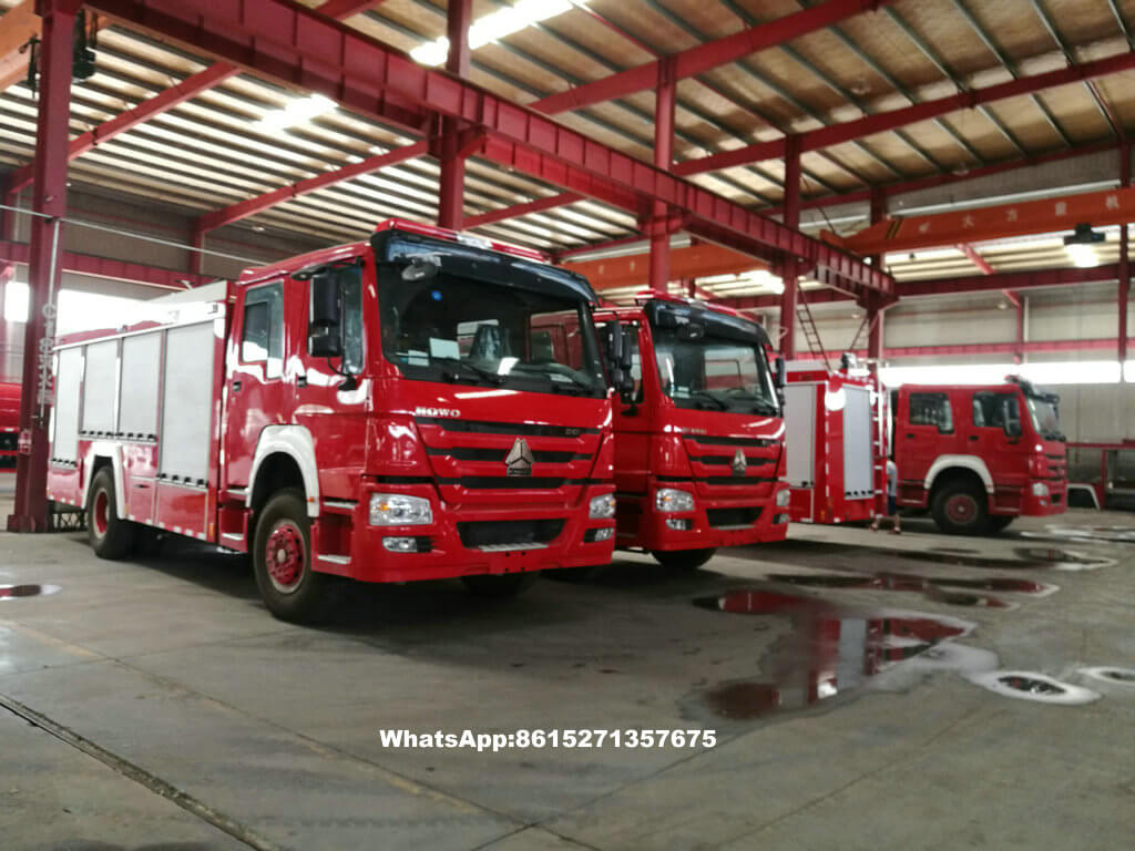 HOWO high jetting water tower-61T-fire truck_1.jpg HOWO high jetting water tower-61T-fire truck_1.jpg