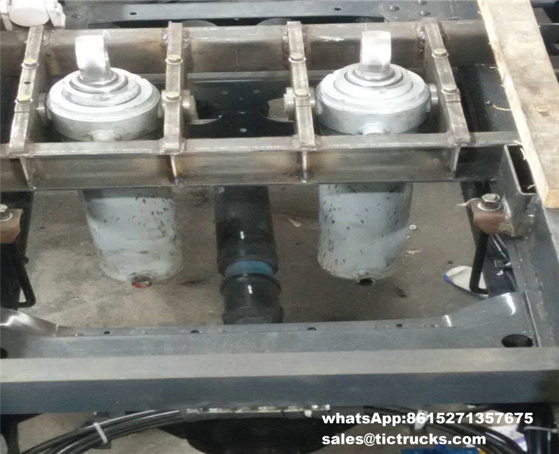 Vacuum truck Combined Jetting-02-_1.jpeg Vacuum truck Combined Jetting-02-_1.jpeg