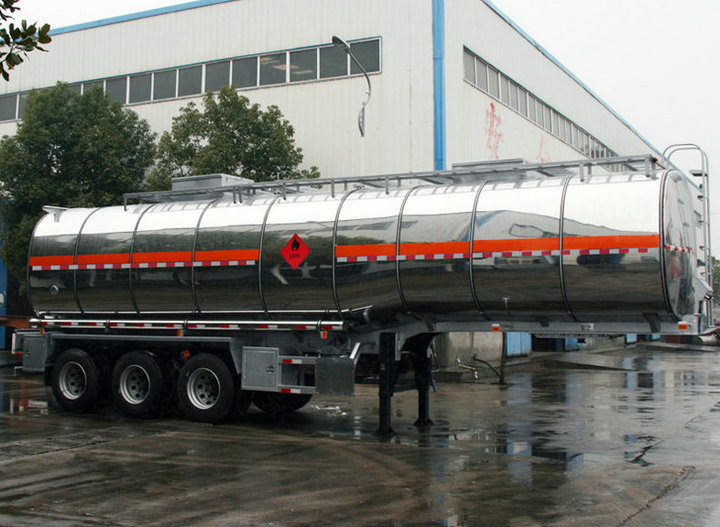 Stainless Steel 3 Axles Water Tank Semi Trailer 33000 Liters