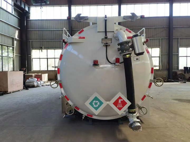 Powder Material Tank Delivery Truck Body Industrial Vacuum Loader Tanker Truck for Wet Dry Sand Gravel Suction (9) Powder Material Tank Delivery Truck Body Industrial Vacuum Loader Tanker Truck for Wet Dry Sand Gravel Suction (9)