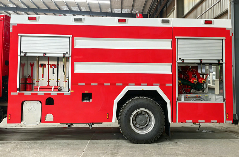 HOWO 8T Foam Fire Truck (15) HOWO 8T Foam Fire Truck (15)