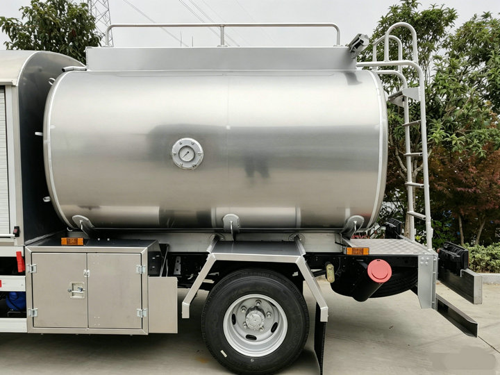 5,000L ISUZU Aircraft Refueling Air Plane Refueller Aircraft Fuel Dispenser Trucks (49) 5,000L ISUZU Aircraft Refueling Air Plane Refueller Aircraft Fuel Dispenser Trucks (49)