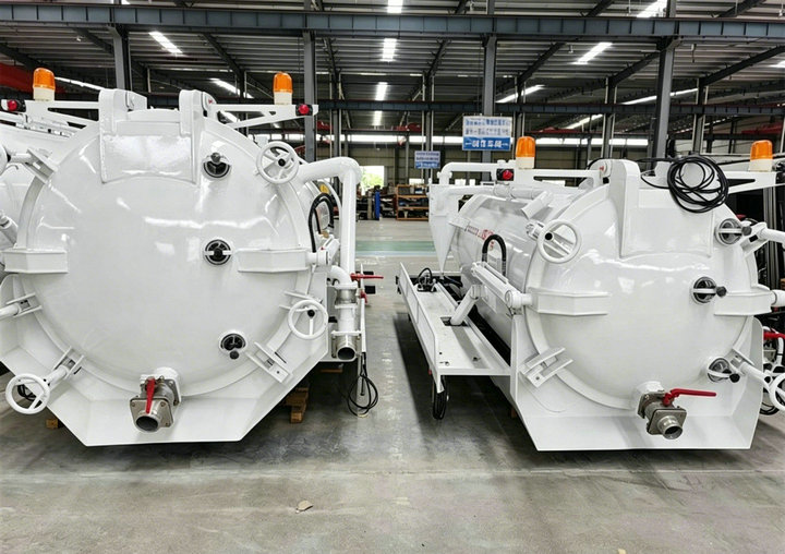 10000L Vacuum Truck Tanker Body Kit (3) 10000L Vacuum Truck Tanker Body Kit (3)