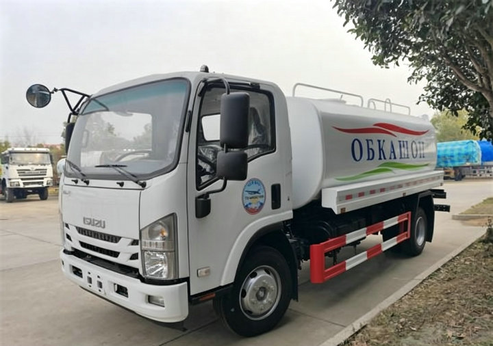 700P Isuzu 2000 Gallon - 8KL Stainless Steel Water Tanker Bowser Truck (3) 700P Isuzu 2000 Gallon - 8KL Stainless Steel Water Tanker Bowser Truck (3)