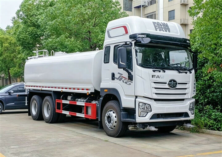FAW 20T water bowser truck (11) FAW 20T water bowser truck (11)