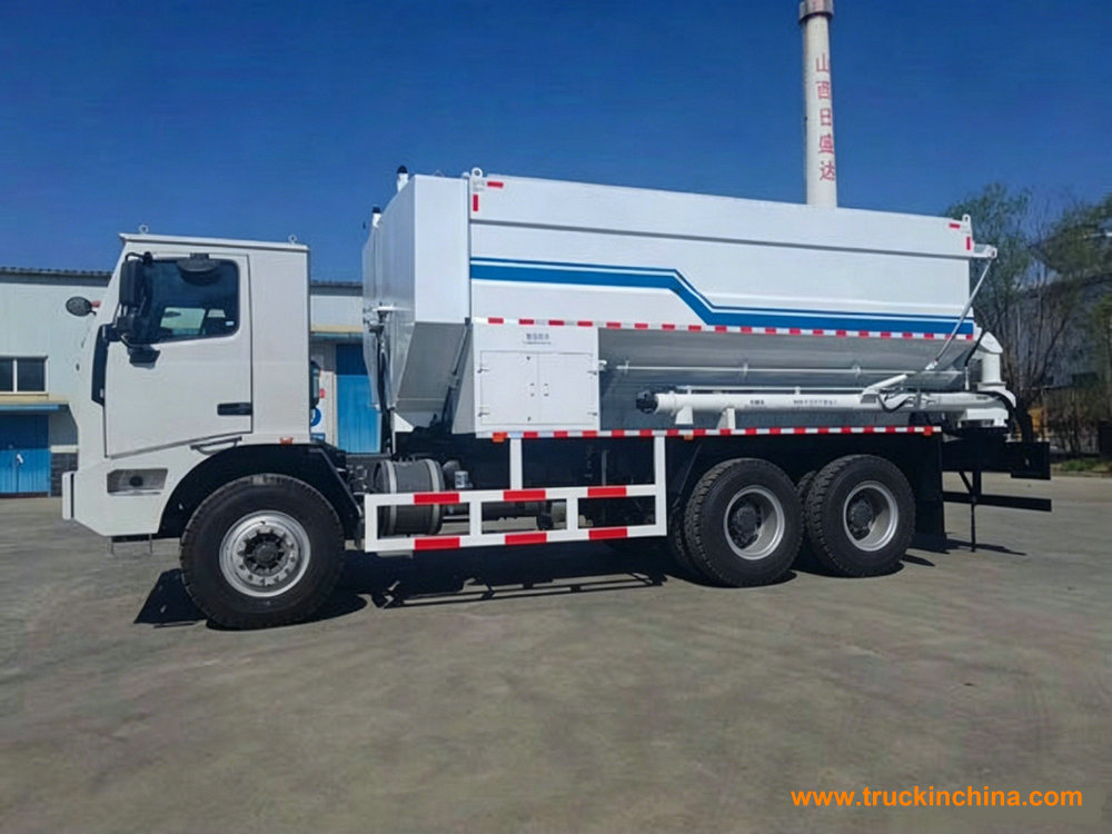 Intelligent Mining Blasting HOWO Explosive Mixing and Charging ANFO Trucks 30T (8) Intelligent Mining Blasting HOWO Explosive Mixing and Charging ANFO Trucks 30T (8)