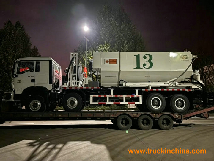 Heavy Emulsion ANFO Truck for Mining Blasting Service (12) Heavy Emulsion ANFO Truck for Mining Blasting Service (12)