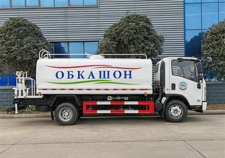 700P Isuzu 2000 Gallon - 8KL Stainless Steel Water Tanker Bowser Truck (5) 700P Isuzu 2000 Gallon - 8KL Stainless Steel Water Tanker Bowser Truck (5)