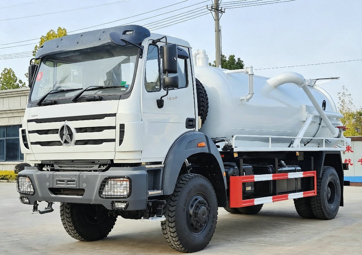 Beiben 4x4 Offroad Vacuum Suction Septic Tank Trucks (21) Beiben 4x4 Offroad Vacuum Suction Septic Tank Trucks (21)