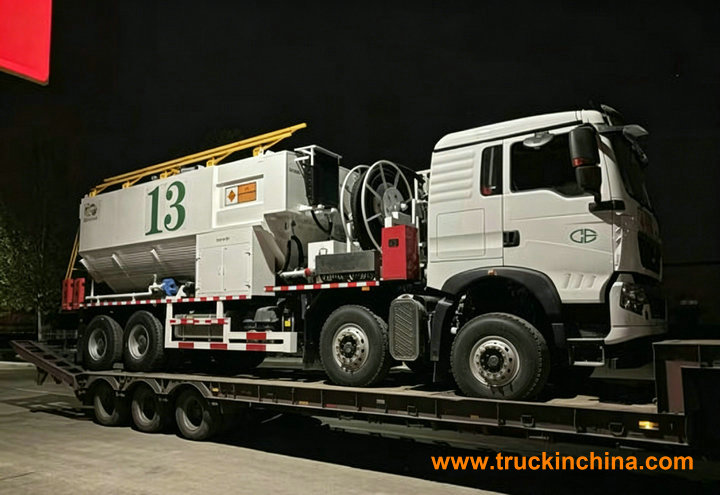 Heavy Emulsion ANFO Truck for Mining Blasting Service (18) Heavy Emulsion ANFO Truck for Mining Blasting Service (18)