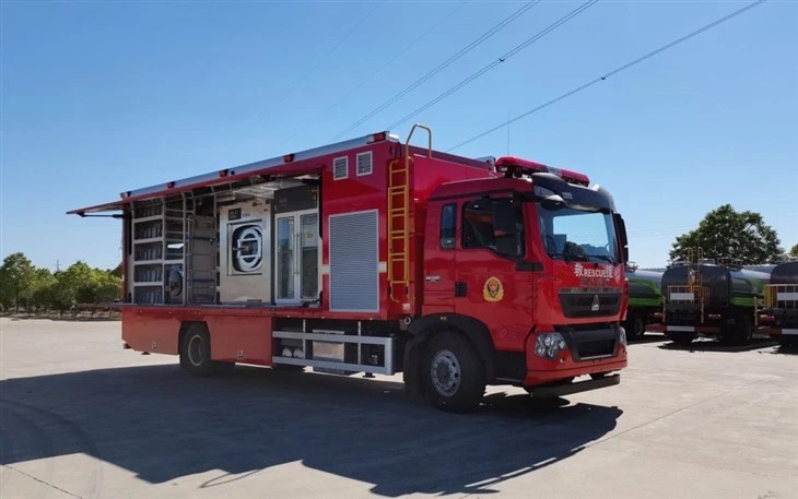 HOWO Mobile Laundry Truck (15) HOWO Mobile Laundry Truck (15)