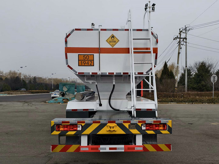 ANFO Explosive Delivery Truck for Onsite Mixing and Loading (21) ANFO Explosive Delivery Truck for Onsite Mixing and Loading (21)