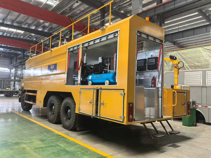HANWO Mobile Lube Truck for Mining Area Service (2) HANWO Mobile Lube Truck for Mining Area Service (2)