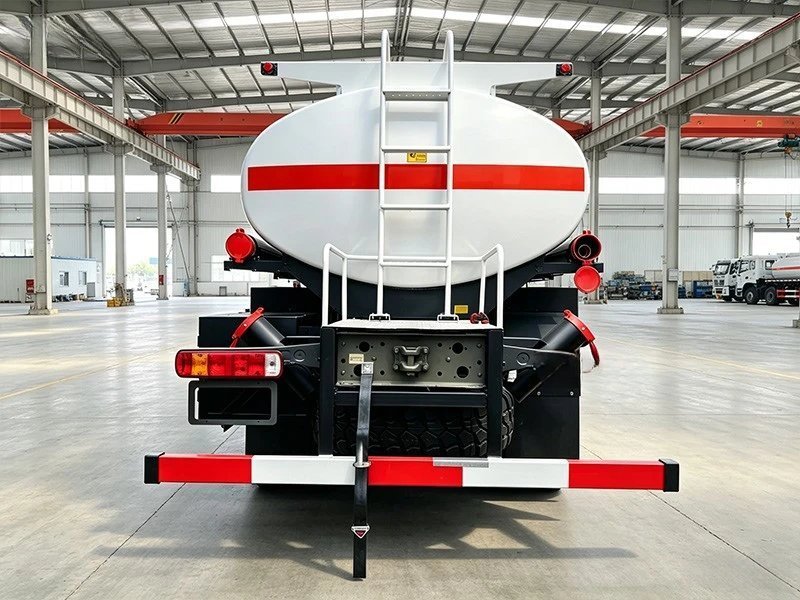 HOWO 6x6 4000 Gallon Fuel Bowser Truck (6) HOWO 6x6 4000 Gallon Fuel Bowser Truck (6)
