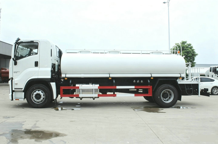 ISUZU GIGA 5X Water Sp (3) ISUZU GIGA 5X Water Sp (3)