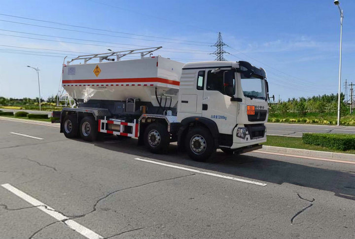 ANFO emulsion Explosive Delivery Truck for Onsite Mixing and Loading (11) ANFO emulsion Explosive Delivery Truck for Onsite Mixing and Loading (11)