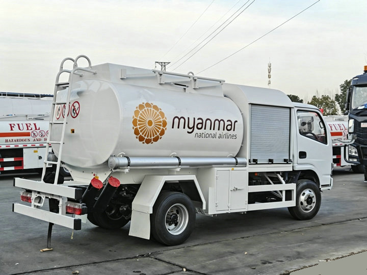ISUZU 5000Liters Aircraft Refueler Tanker Trucks (14) ISUZU 5000Liters Aircraft Refueler Tanker Trucks (14)