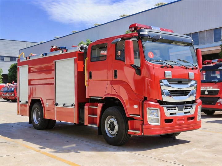 4500L fire engine Isuzu truck (9) 4500L fire engine Isuzu truck (9)