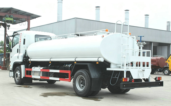 ISUZU GIGA 5X Stainless Steel Drinking Water Truck 14m3 (29) ISUZU GIGA 5X Stainless Steel Drinking Water Truck 14m3 (29)